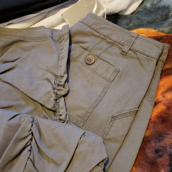 Jacob Capri - Picture 1 of 2